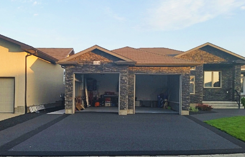 Professional driveway coating project example 3