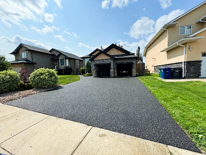 Professional driveway coating project example 4